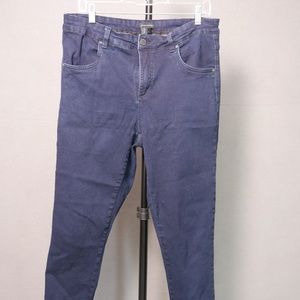 Universal Standard 12L Skinny Jeans